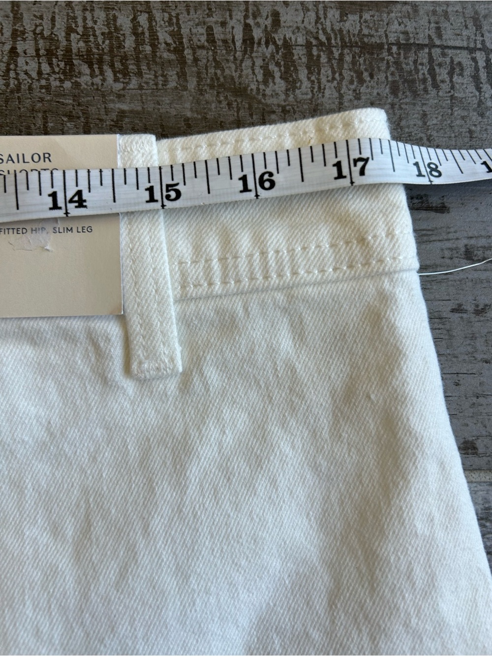 Universal Thread Women's High Rise 2.5" Inseam Sailor Jean Shorts White Size 14 - Picture 7 of 7